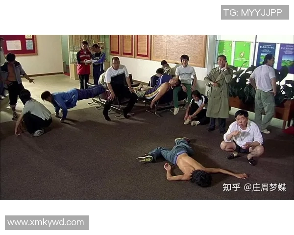 星爷少林足球经典擦地板神技重现,笑料百出引爆全场笑声 星爷少林足球经典擦地板神技重现,笑料百出引爆全场笑声