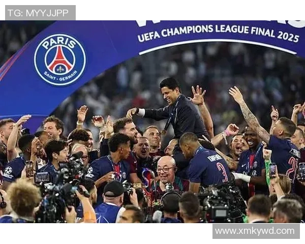 法国足球巨星领衔新一代传奇球员崛起 带领国家队冲击国际荣誉 法国足球巨星领衔新一代传奇球员崛起 带领国家队冲击国际荣誉